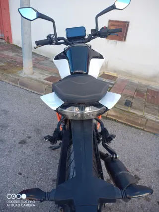 KTM Duke 390 ABS Año 2020 con 13000 kilómetros