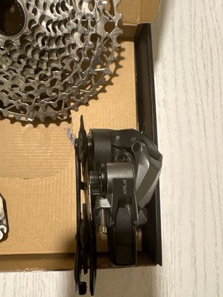 Cambio y Cassette SRAM RIVAL electrónico XPLR 12V