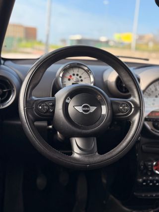 MINI Countryman 2012