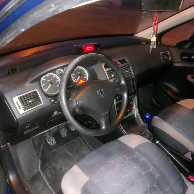 Peugeot 307 2004