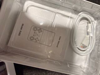 Consola R36s 128GB Blanca sin usar.