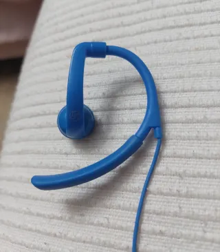 Auriculares azules deportivos