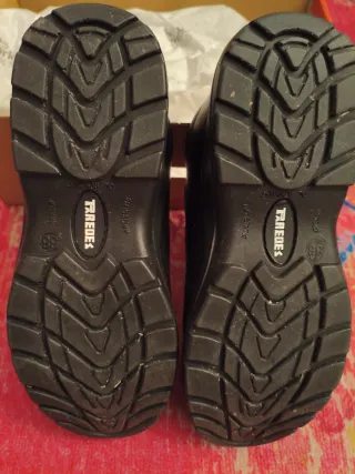 Zapatos de trabajo negros