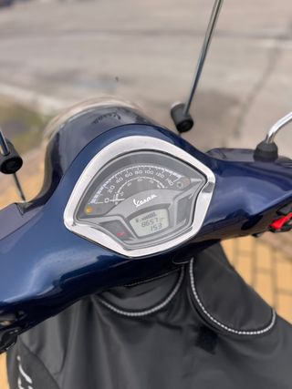 Vespa 300 GTS Azul 2023 8700KM