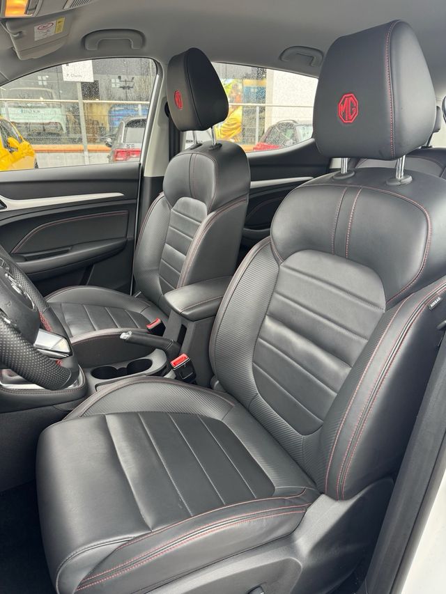 MG ZS 1.5VTi-Tech Luxury 106cv