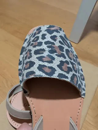 Sandalias Tocoto Vintage Animal Print