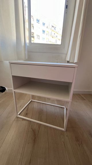Mesita de noche IKEA VIKHAMMER blanca