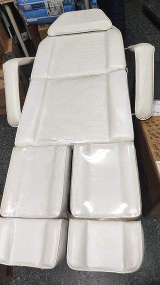 Camilla estética plegable