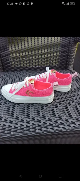 Sapatilhas Lola Casademunt Rosa e Brancas