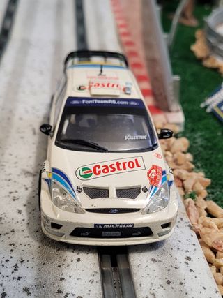 Coche de slot Scalextric Ford Focus WRC