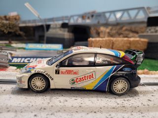 Coche de slot Scalextric Ford Focus WRC