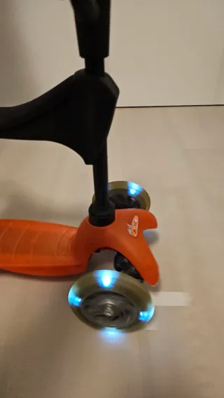 Patinete Mini Micro con luces LED