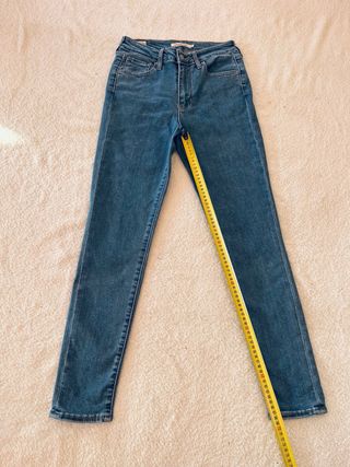 Levi's 721 High Rise Skinny W26 L28