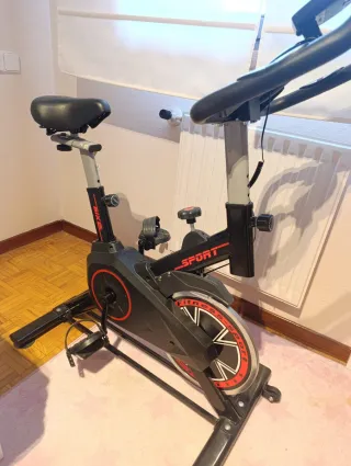 Bicicleta Spinning Sport negra y roja