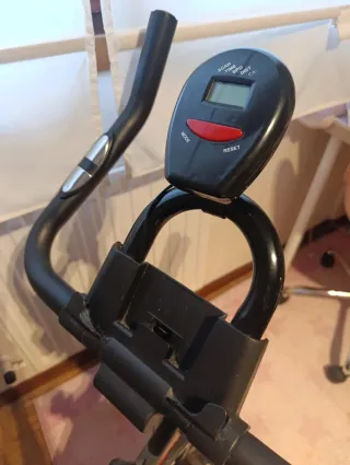 Bicicleta Spinning Sport negra y roja