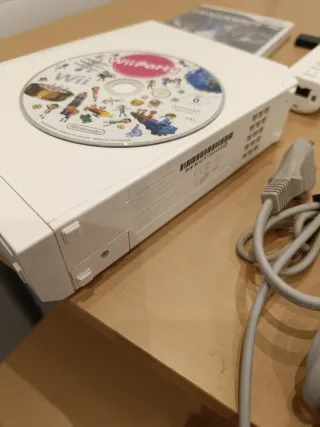 Nintendo Wii + Juegos y Accesorios