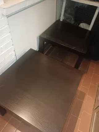 Mesa auxiliar cuadrada madera oscura