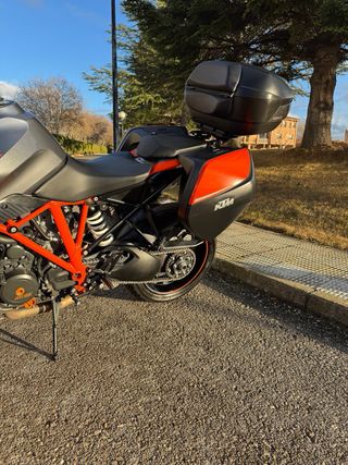 KTM 1290 SuperDuke GT