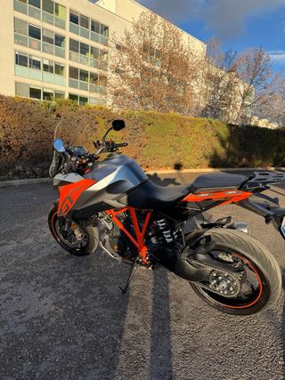 KTM 1290 SuperDuke GT