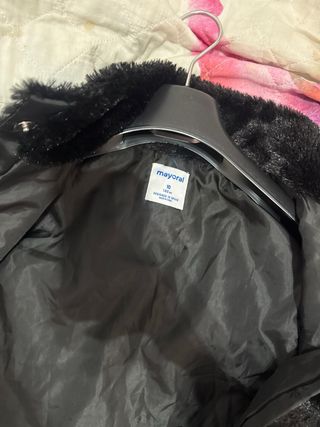 Chaleco pelo negro lentejuelas talla 10 (140cm)