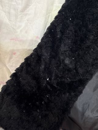 Chaleco pelo negro lentejuelas talla 10 (140cm)
