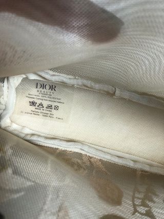 Neceser Dior bordado mariposas y flores