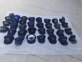 Berretti Militari Vari - Marina, Esercito, ecc.