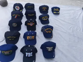 Berretti Militari Vari - Marina, Esercito, ecc.