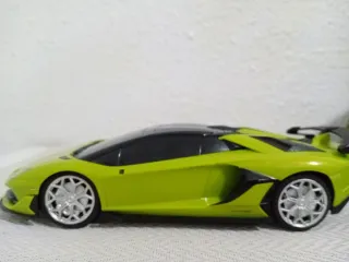 Coche radiocontrol Lamborghini Aventador SVJ