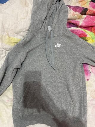 Sudadera Nike Gris con Capucha