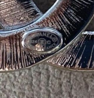 Broche Chanel Original con Ticket