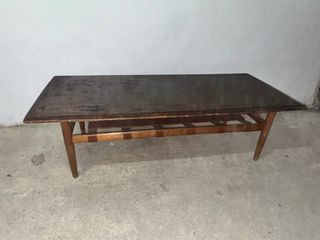 Mesa nórdica de madera