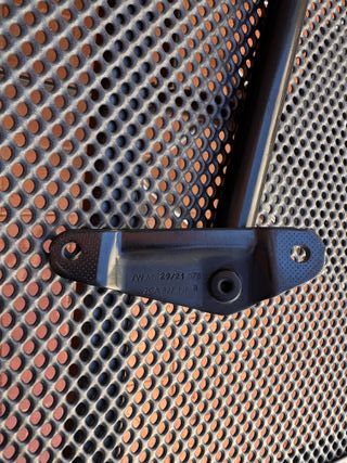 amortiguador puerta trasera 2GA827550C