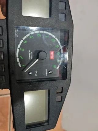 Velocímetro Aprilia RSV 1000