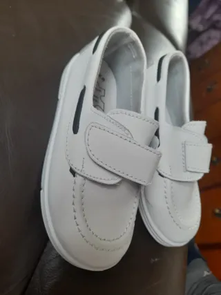 Zapatos blancos niño/niña talla 26