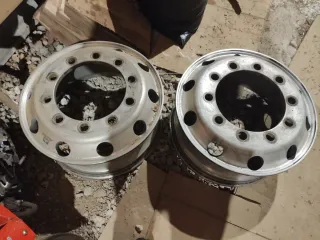 2 Llantas Aluminio Camión + Tuercas