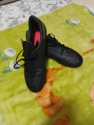 Botas de fútbol Nike Talla 41