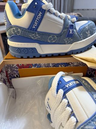 Tênis Louis Vuitton Azul e Branco