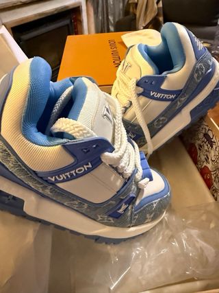 Tênis Louis Vuitton Azul e Branco