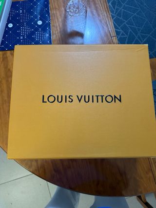 Tênis Louis Vuitton Azul e Branco