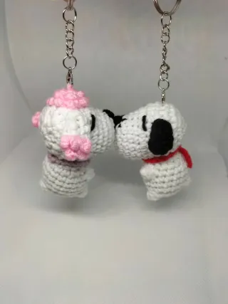 Pareja llaveros crochet Snoopy