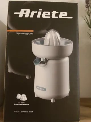 Exprimidor Eléctrico Ariete NUEVO A ESTRENAR