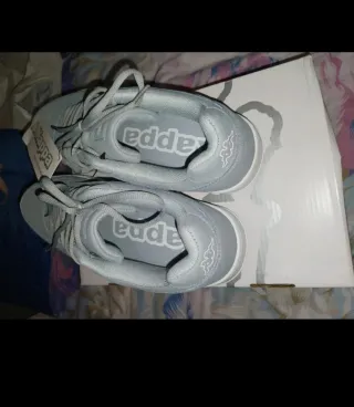 Zapatillas Kappa grises talla 41