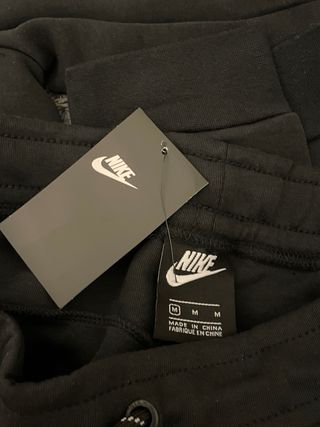 Conjunto Nike Tech Fleece Negro