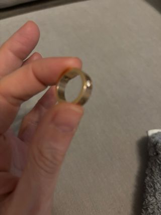 Anillo Cartier Love 3 diamantes oro rosa.