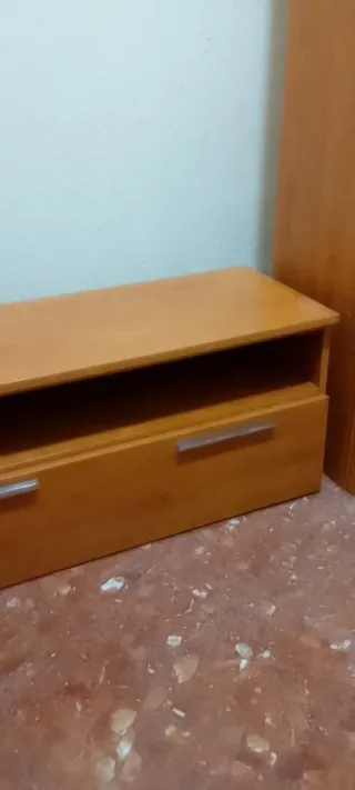 Cómoda de madera.. mejor interesado de Málaga