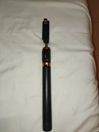 Trípode selfie con mando Bluetooth