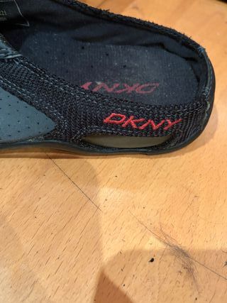Zuecos DKNY Negros Talla 36