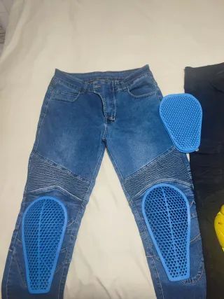 Pantalones de moto con protecciones