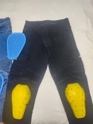 Pantalones de moto con protecciones